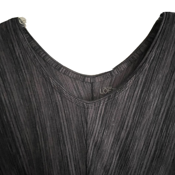 LOFT Black Grey Stripe V-Neck Dolman 3/4 Sleeve Top - Picture 3 of 7